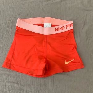 Women Nike Pros